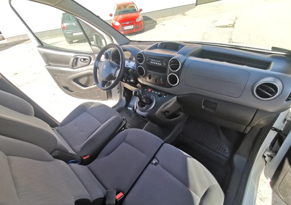 Peugeot Partner cena 28905 przebieg: 141000, rok produkcji 2015 z Krzeszowice małe 106